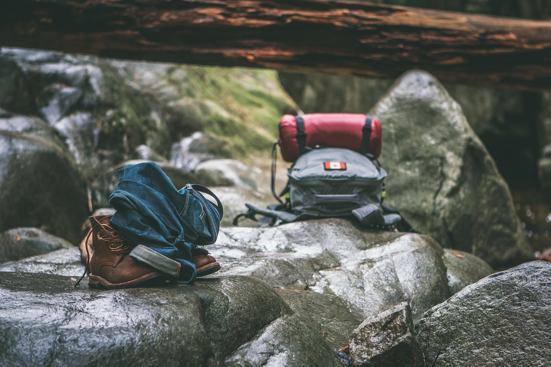 backpack-1868720_1920